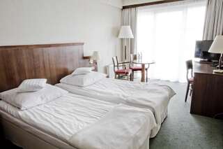 Отель Best Western Hotel Edison Пжезмерово Стандартный двухместный номер с 2 отдельными кроватями и балконом-3